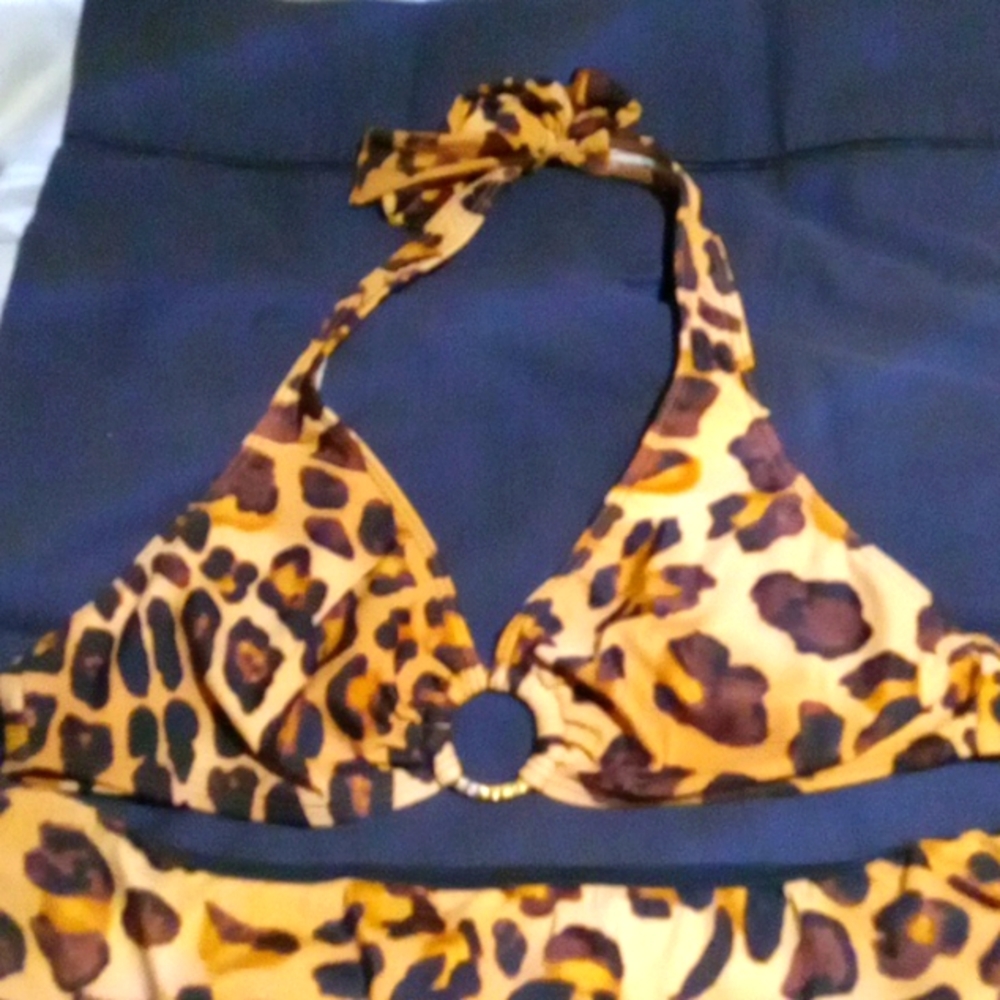 2 piece bikini haulter type bathing suit